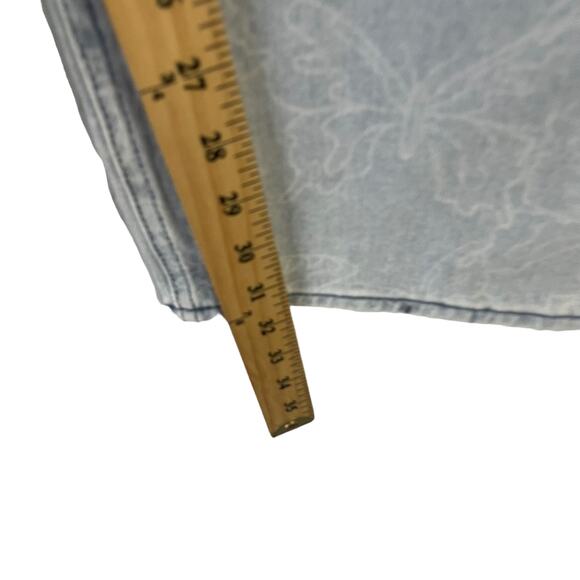 Pacsun NWT Women's Size 27 Light Wash Butterfly Print 90s Boyfriend Jeans - Picture 11 of 11